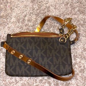 mk wristlet